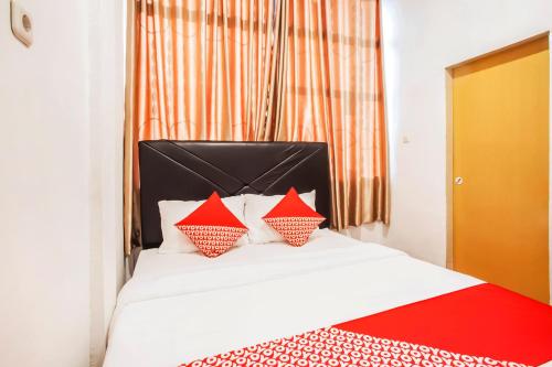 Photo - OYO 2720 Sutomo Inn