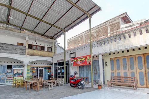 Pintu masuk, Hotel O Cindelaras B&b Bunk Bed in Banguntapan