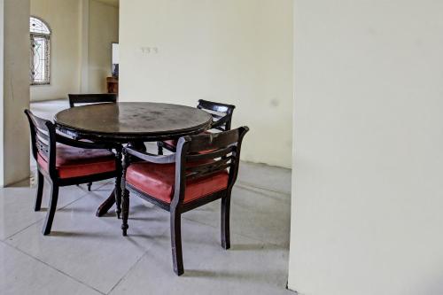 Лоби, Hotel O Ayu Bypass MansionNearBundaran Gerung in Labulia