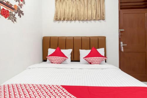 Standard Double Room image 4