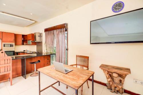 ล็อบบี้, คอลเลกชัน O ปูตรี อินน์ โฮมสเตย์ (Collection O Putri Inn Homestay) in ซานูร์