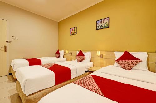 Superior Suite room in Super OYO 389 Sky Guesthouse