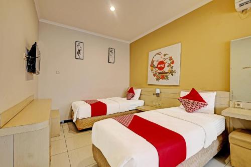 Delxue Twin Room image 5