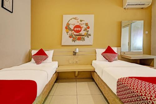 Delxue Twin Room image 4