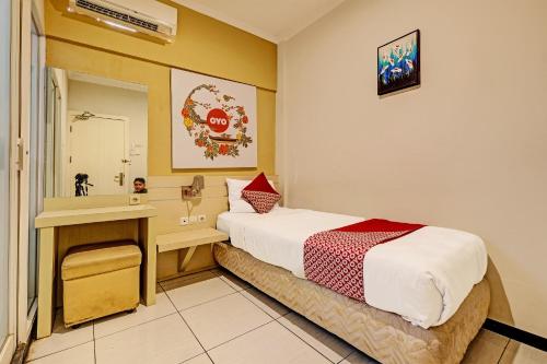 Deluxe Single Room room in Super OYO 389 Sky Guesthouse