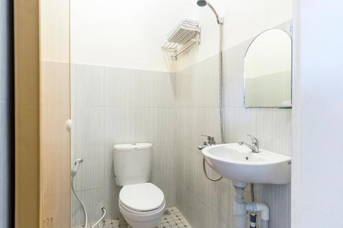 Deluxe Suite room in Capital O 873 Kamani Homestay Syariah