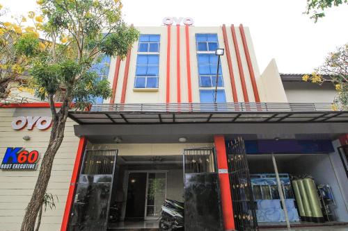 Capital O 175 K-60 Residence