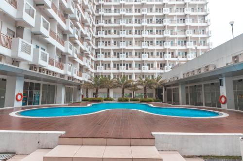 Swimming pool, Hotel O Apartement Sentul Tower in Babakan