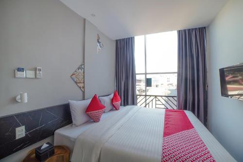 Deluxe Double Room image 1
