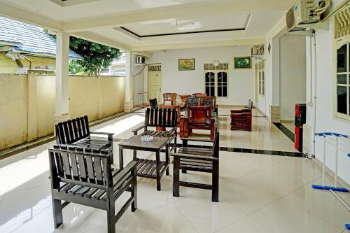 Vestibule, OYO Life 91984 Taufik Kost Syariah in Prabumulih