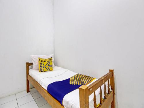 Small Single Room image 2