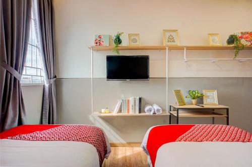 Super OYO Alhesa Residence in Medan