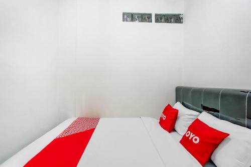 Standard Double Room image 6