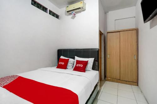Standard Double Room image 9
