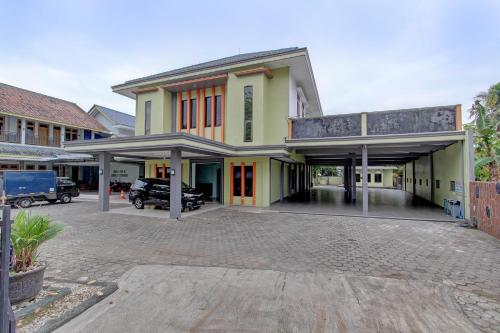 Entrance, Hotel O Wisma Pkpri Purworejo in Purworejo