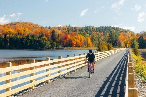 668383509 voco Saranac Lake NY - Waterfront by IHG