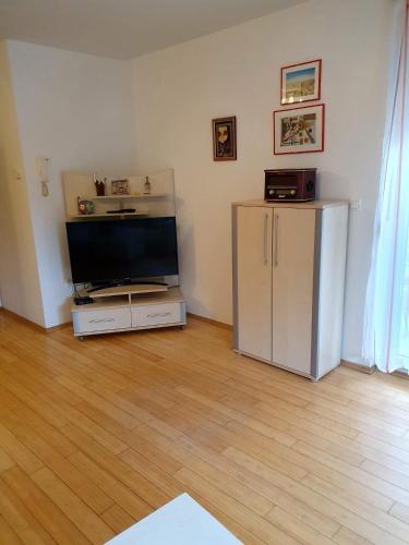 Two-Bedroom Apartment with Balcony image 9