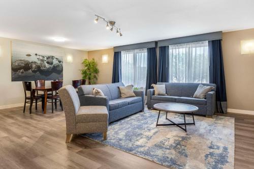 Two-Bedroom Suite