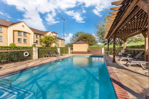 Best Western Plus Lewisville Flower Mound - image 12