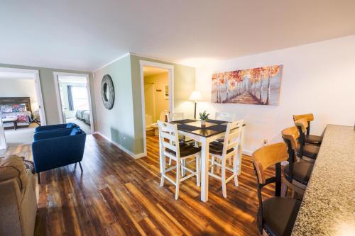 Upscale Moosehead lake Suite downtown Greenville in Greenville (ME)