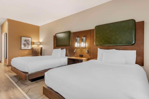 . Best Western Plus Riata