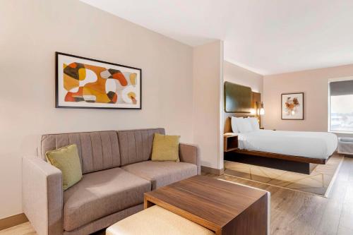 Best Western Plus Riata Hotel in Brownwood, USA