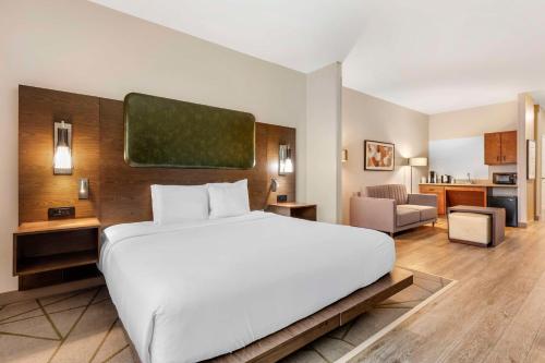 Best Western Plus Riata Hotel in Brownwood, USA