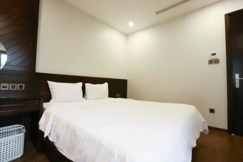 Apartment image 8