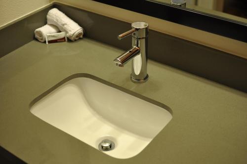 Motel 6 on Maple – Hesperia, CA