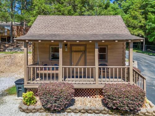Cozy Cabin with Breathtaking Views near Dollywood