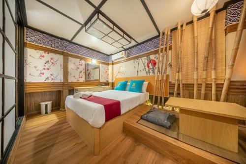 SHIN Hotel Victory Monument Room Type - Standard Double Room
