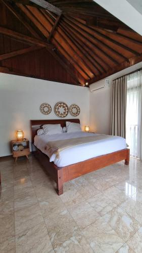 Three-Bedroom Villa image 9