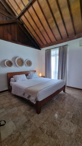 Three-Bedroom Villa image 5