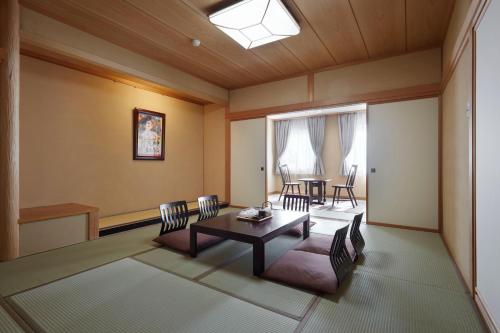 Japanese-Style Deluxe Room - Main Building - Non-Smoking