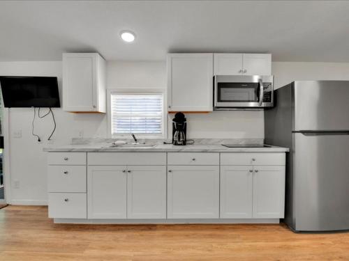 Relaxing Model Home near Dollywood in Pigeon Forge, USA