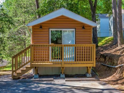 Beautiful Model Home with Breathtaking View in Pigeon Forge, USA