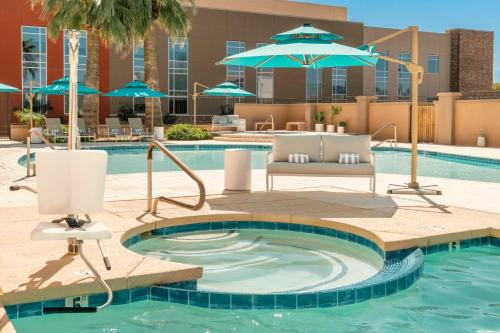 DoubleTree by Hilton Phoenix-Gilbert - image 3