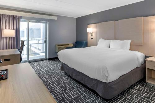 Comfort Inn - Cape Cod Hyannis - image 9