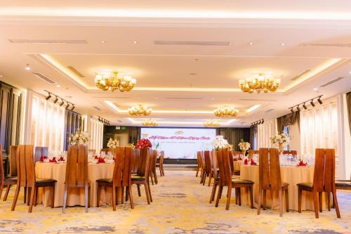 Green Dragon Boutique Hotel - 레스토랑