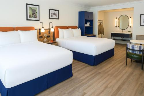 Holiday Lodge - main image