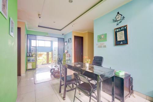 Facilities, Hotel O Tebet Near Tebet Station Formerly Sabda Guest House in Cawang