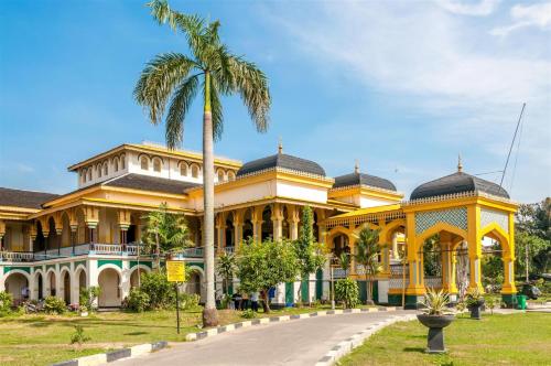 Nearby attraction, Hotel O Aljadid Near Masjid Raya Al Mashun Sm Raja Medan in Medan Area