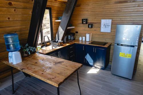 Finca Zuna Family Alpine Cabins with Jacuzzi