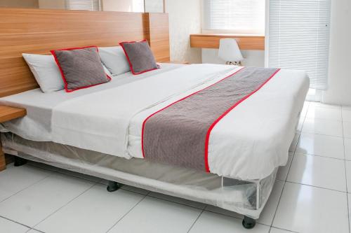 Deluxe Double Room image 10