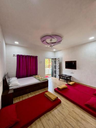 Deluxe Family Suite room in Oxygen Resort Akshi