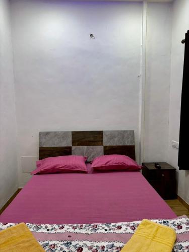 Deluxe Double or Twin Room with Pool View image 5