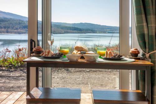 Appin Holiday Homes - Lodges, Shepherds Hut and Train Carriage stays 3