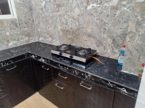 Mig's Suite - image 5