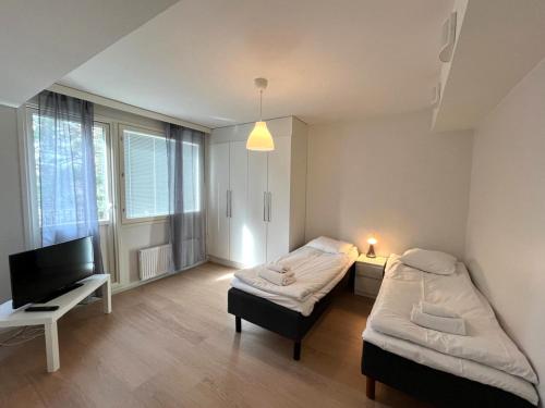 Kotimaailma Helsinki - tilava yksio in Kurkimäki