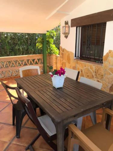 Charming Villa in Punta Umbría with Private Pool Charming Villa in Punta Umbría with Private Pool
